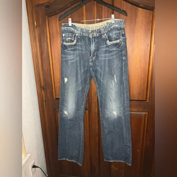 Guess Men's Distressed Blue Desmond Relaxed Jeans Size 32X32 - Picture 3 of 9